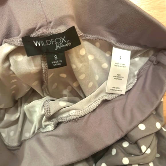 Wild fox intimidates pajamas size small women’s - Picture 6 of 11